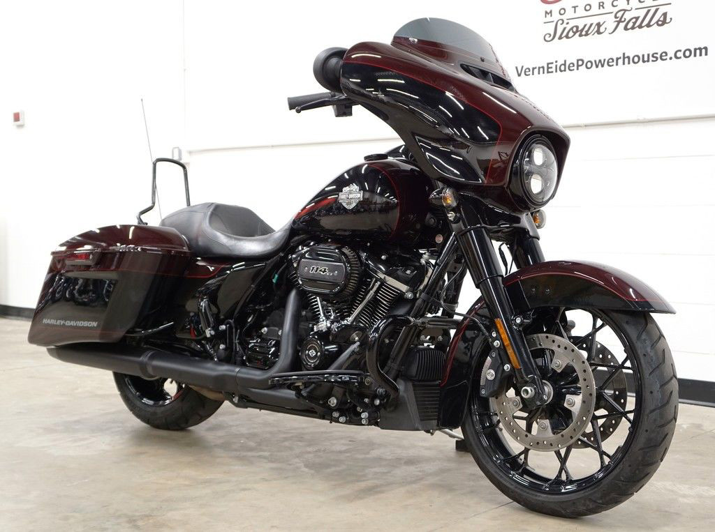 Street Glide® Special