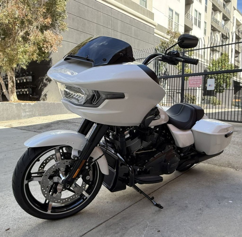 Road Glide®