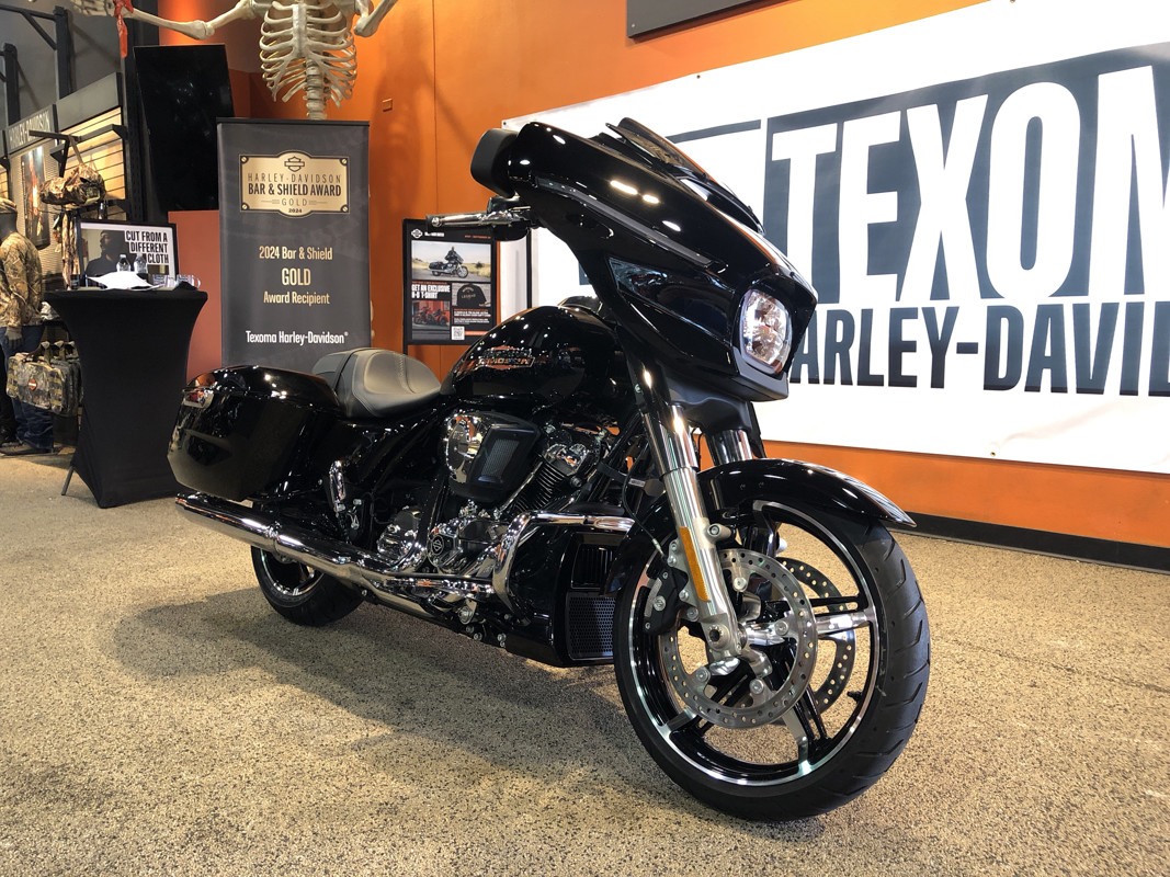 Street Glide®