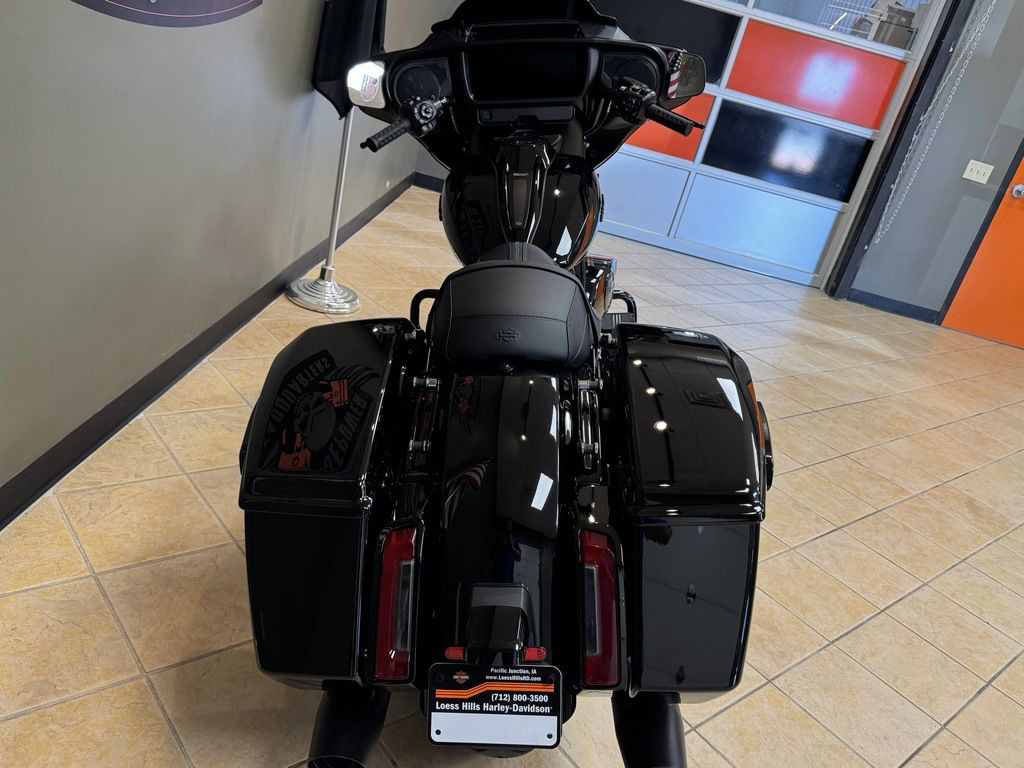 Street Glide®