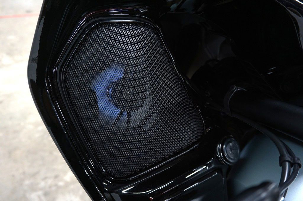 Challenger Dark Horse 112