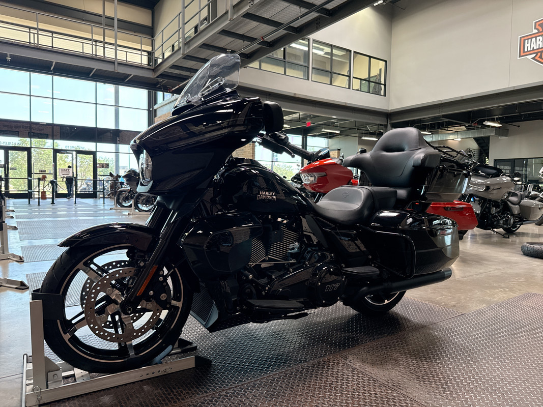 Street Glide® Ultra