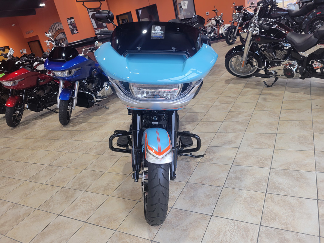 Road Glide®