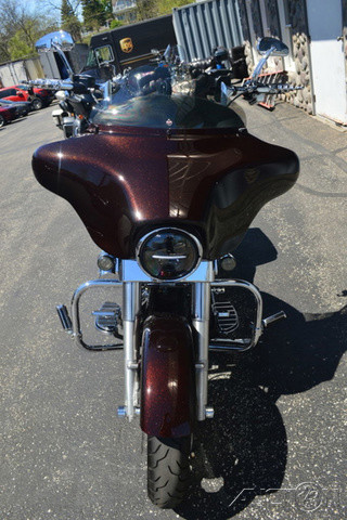 Street Glide®