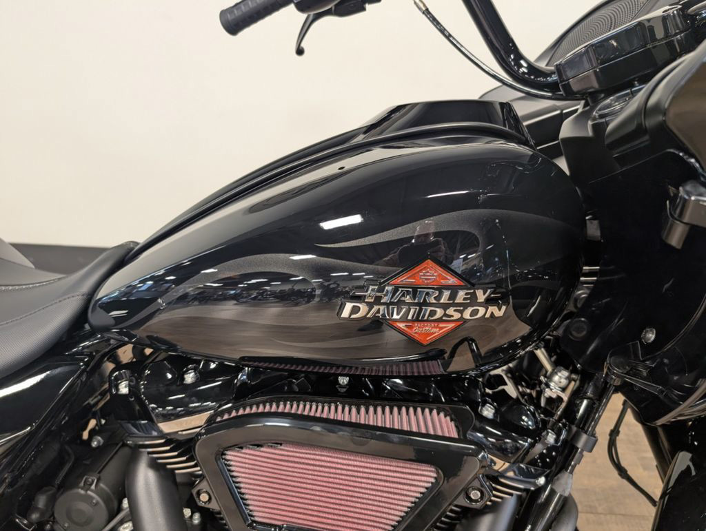 Road Glide®