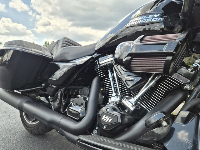 Road Glide®
