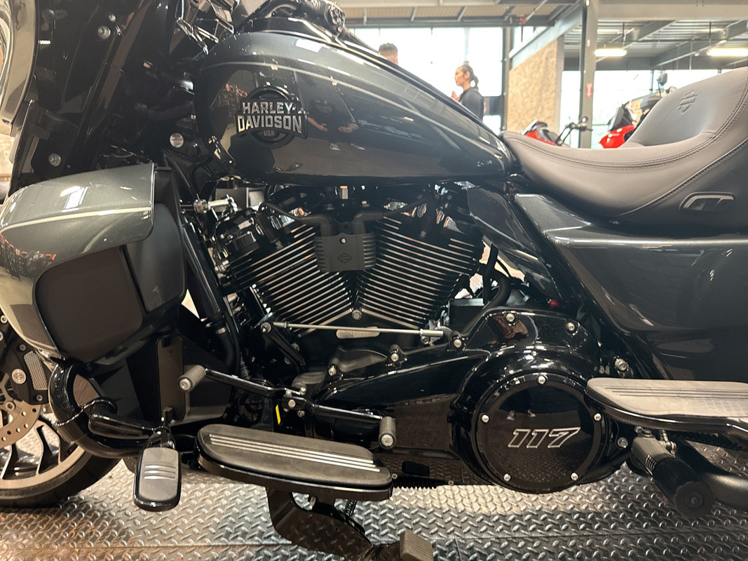 Street Glide® 3 Limited