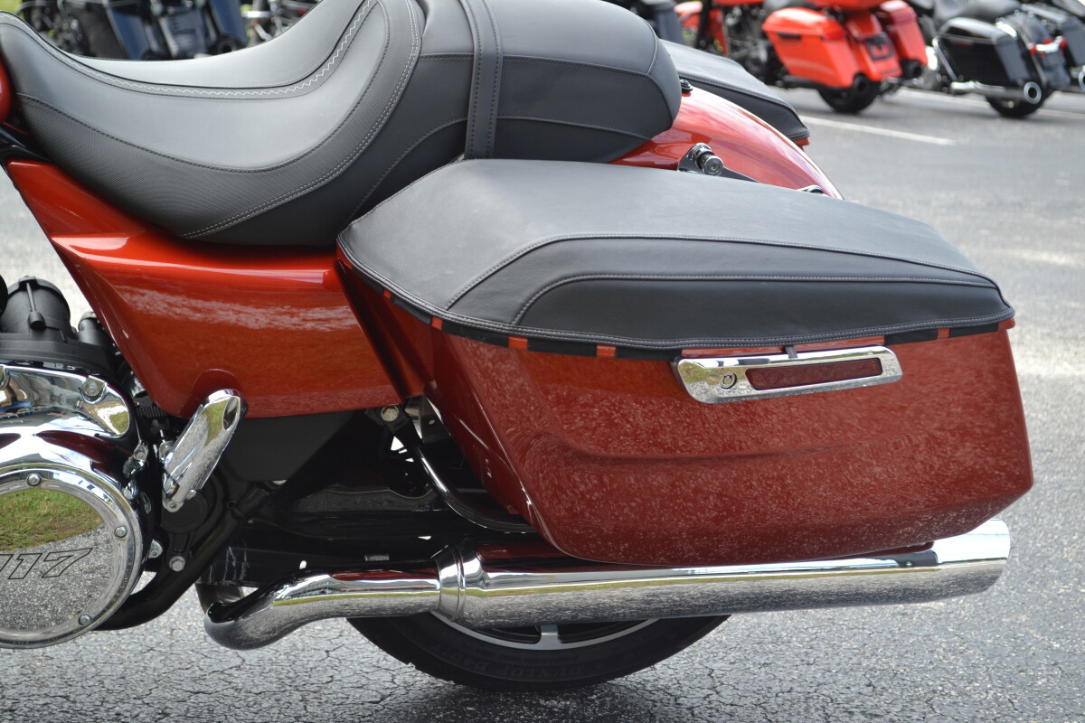Street Glide®