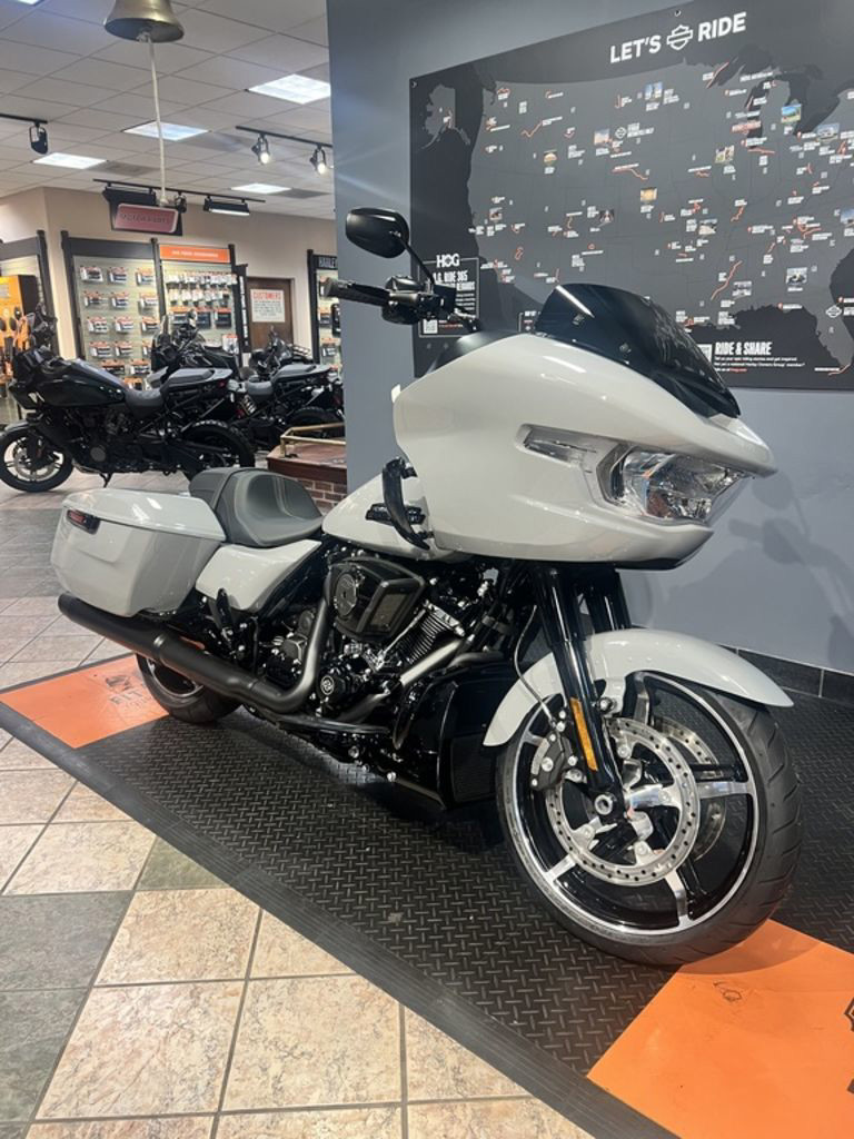 Road Glide®