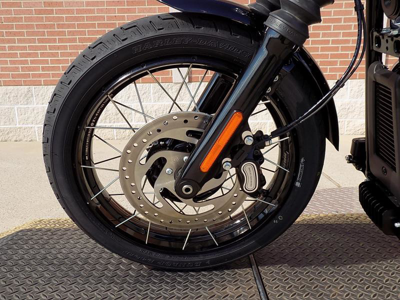 Street Bob®