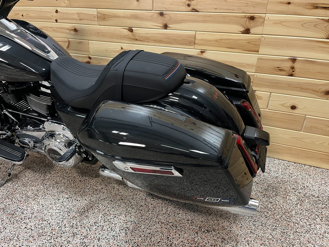 Street Glide®