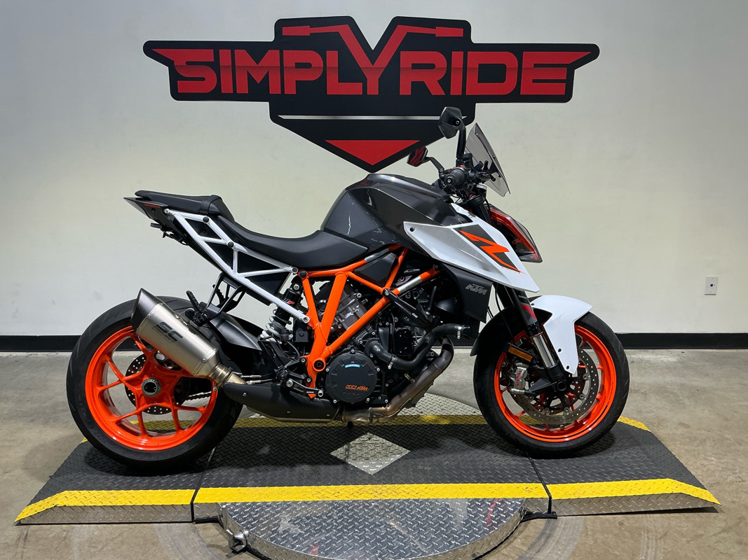 1290 Super Duke R