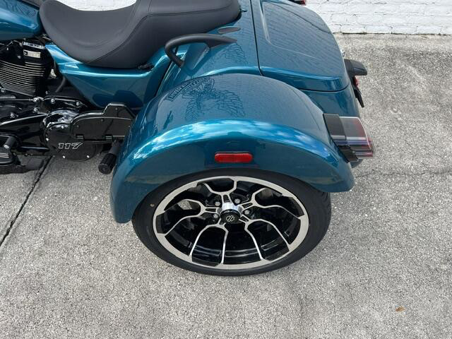 Road Glide® 3
