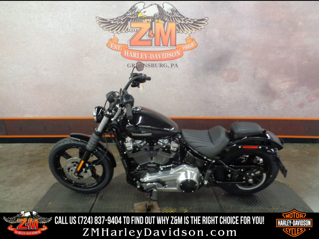 Street Bob®