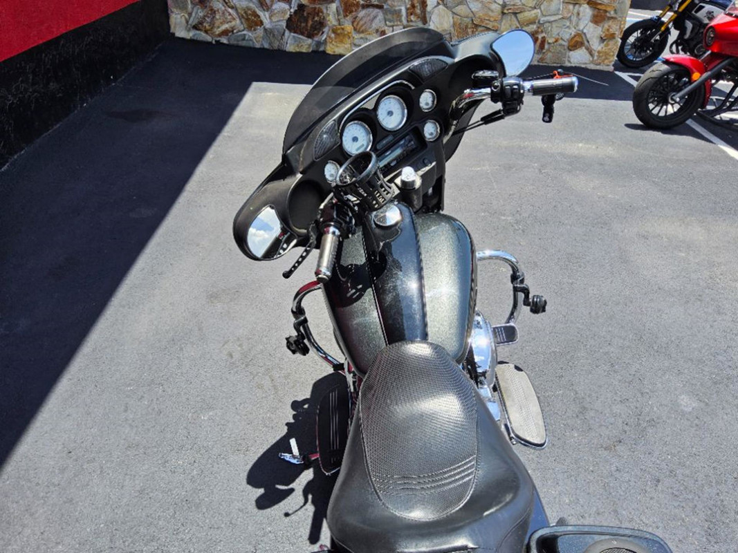Street Glide®