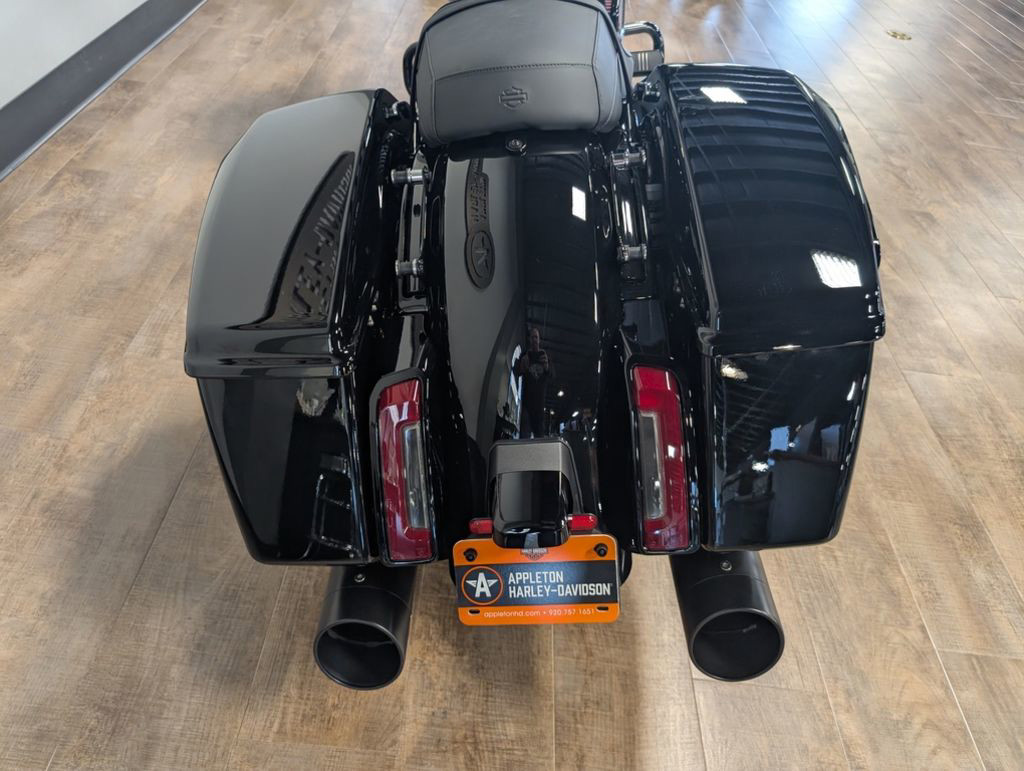 Road Glide®