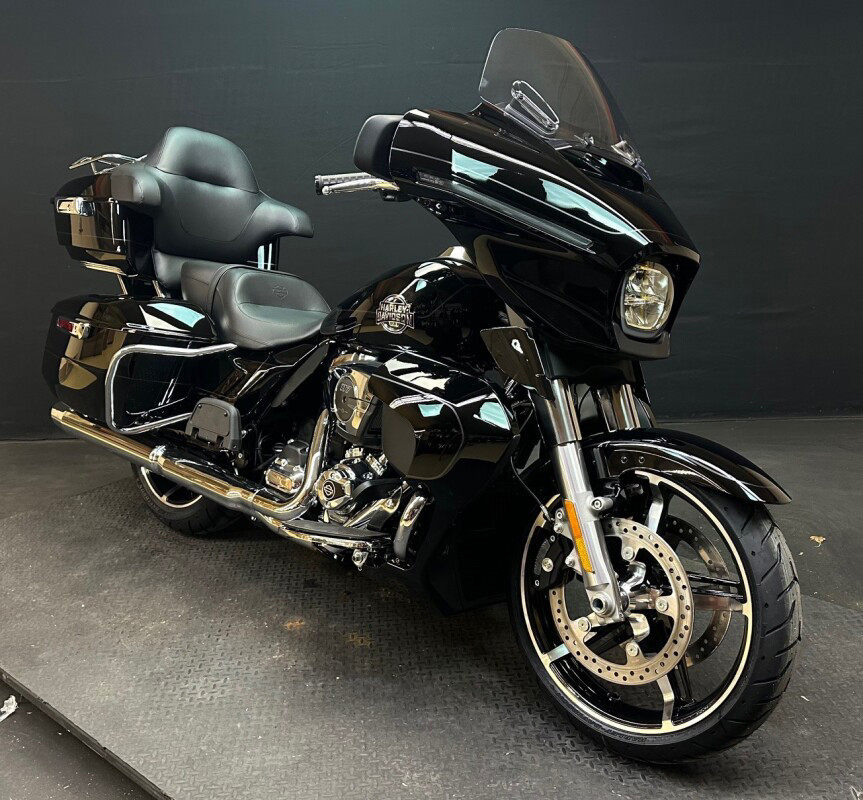 Street Glide® Ultra