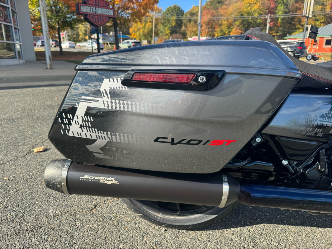 CVO® Road Glide® ST