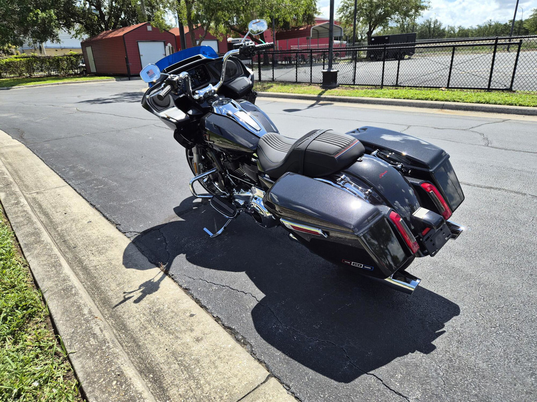 Road Glide®