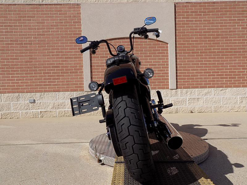 Street Bob®