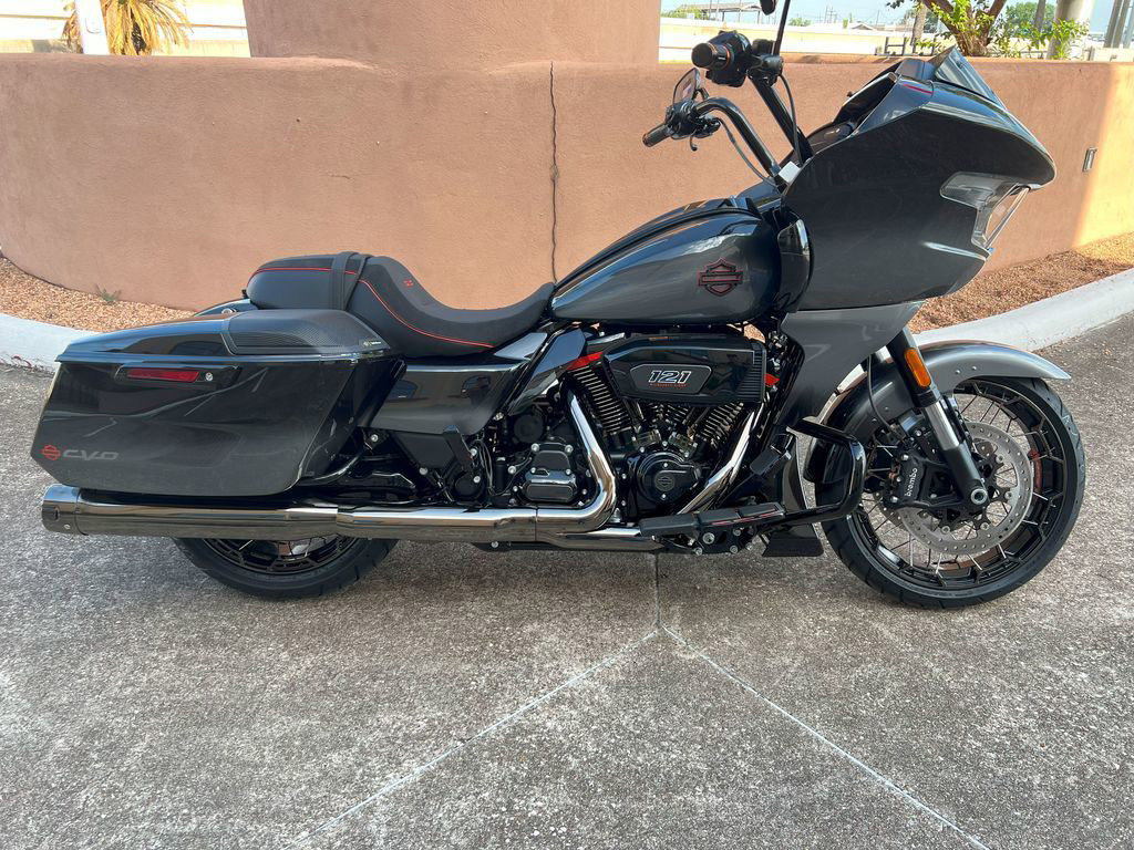 CVO® Road Glide®