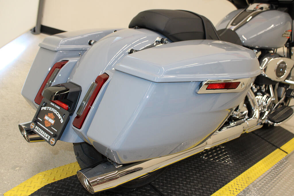 Street Glide®