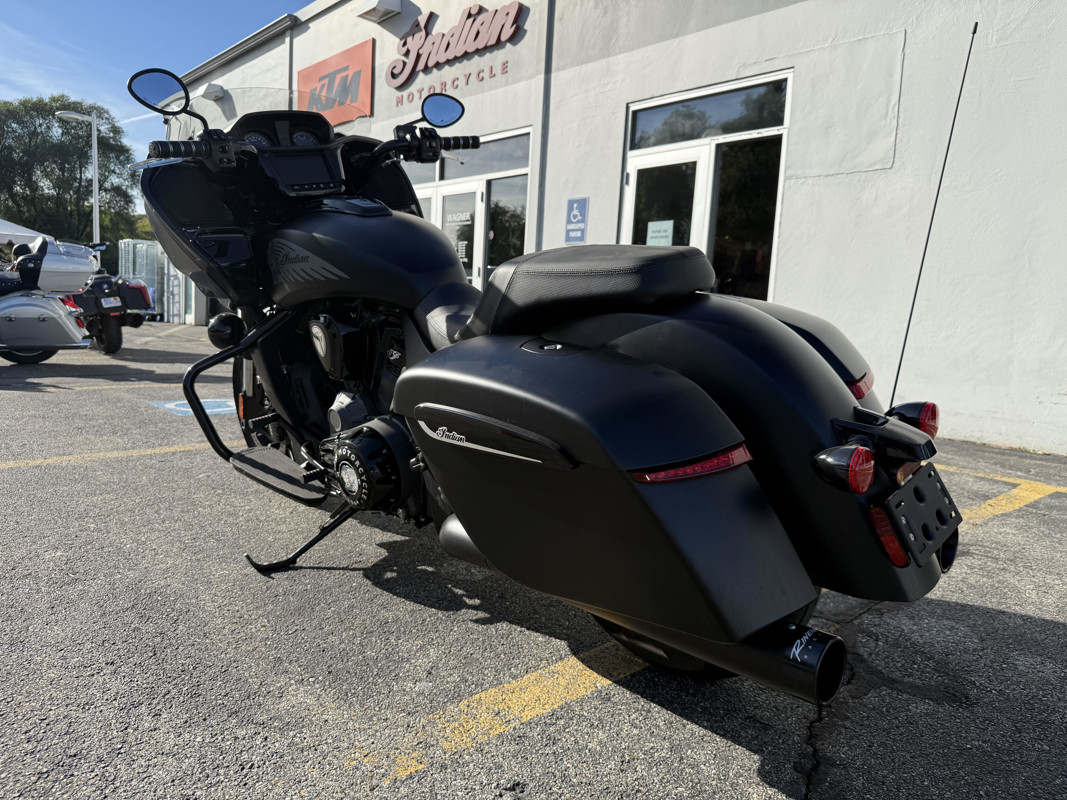 Challenger Dark Horse