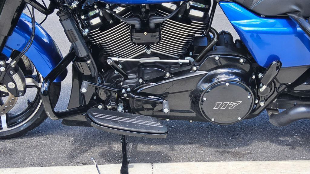 Road Glide®