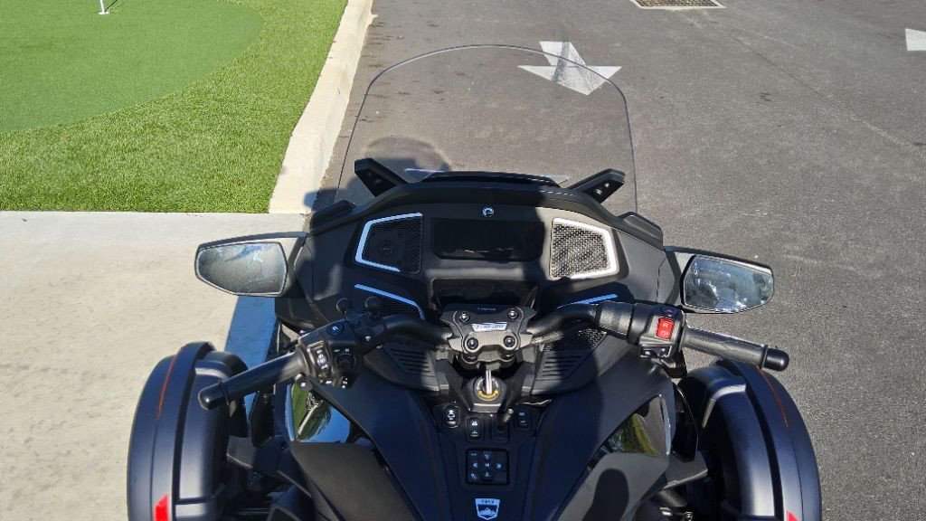 Spyder RT Sea-To-Sky