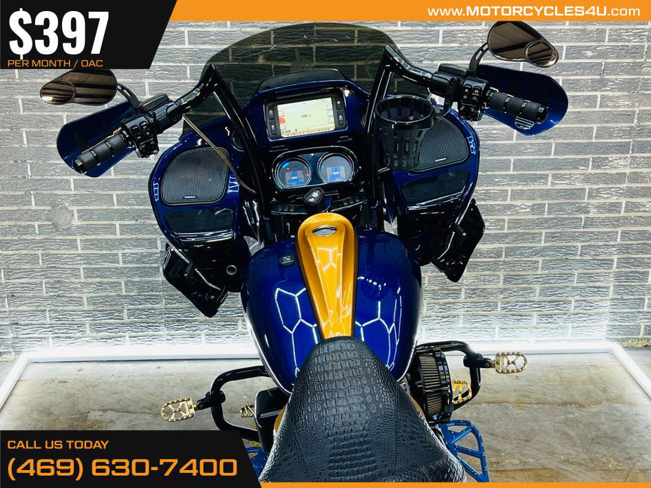 Road Glide®