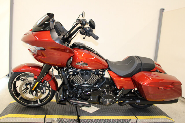 Road Glide®