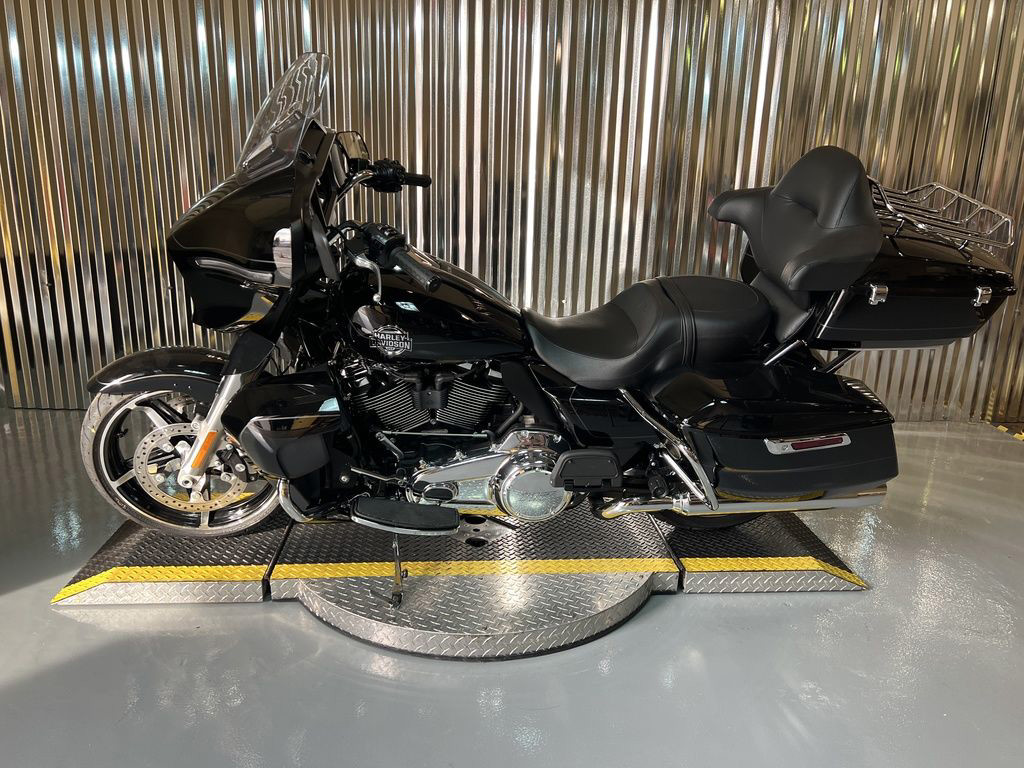Street Glide® Ultra