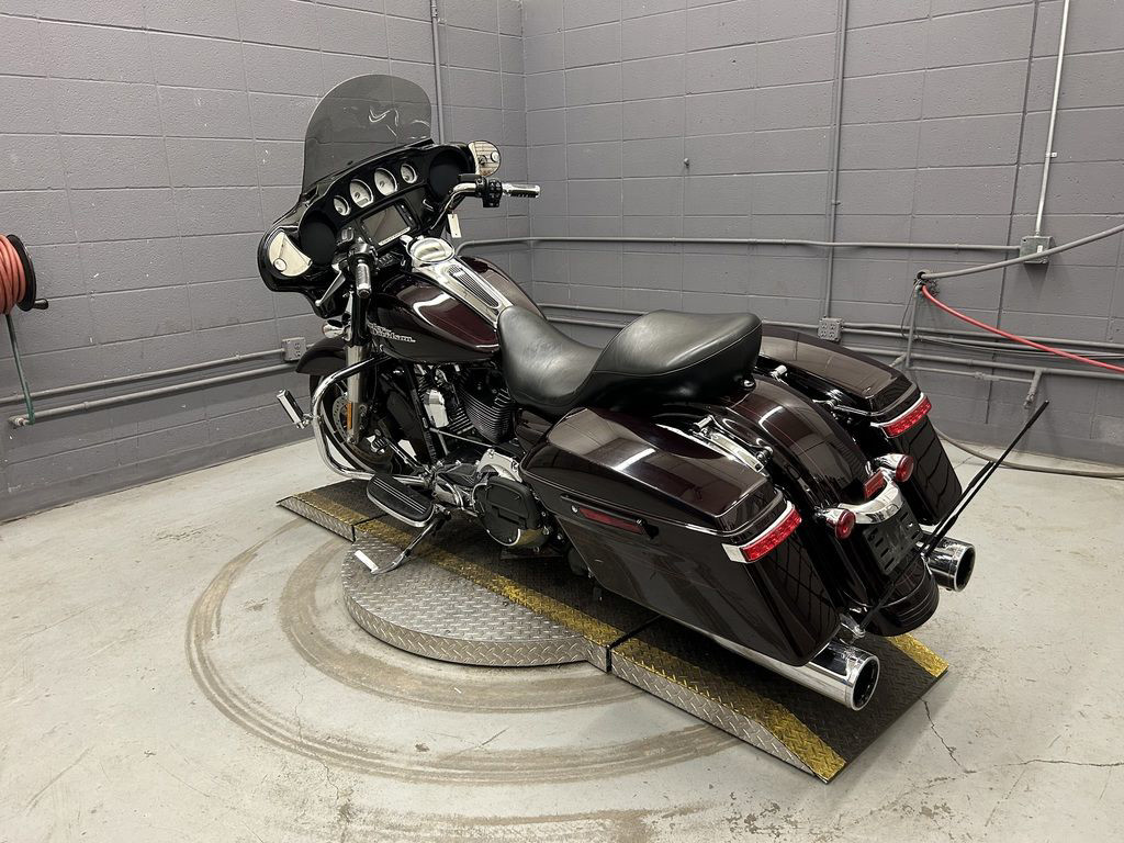 Street Glide® Special