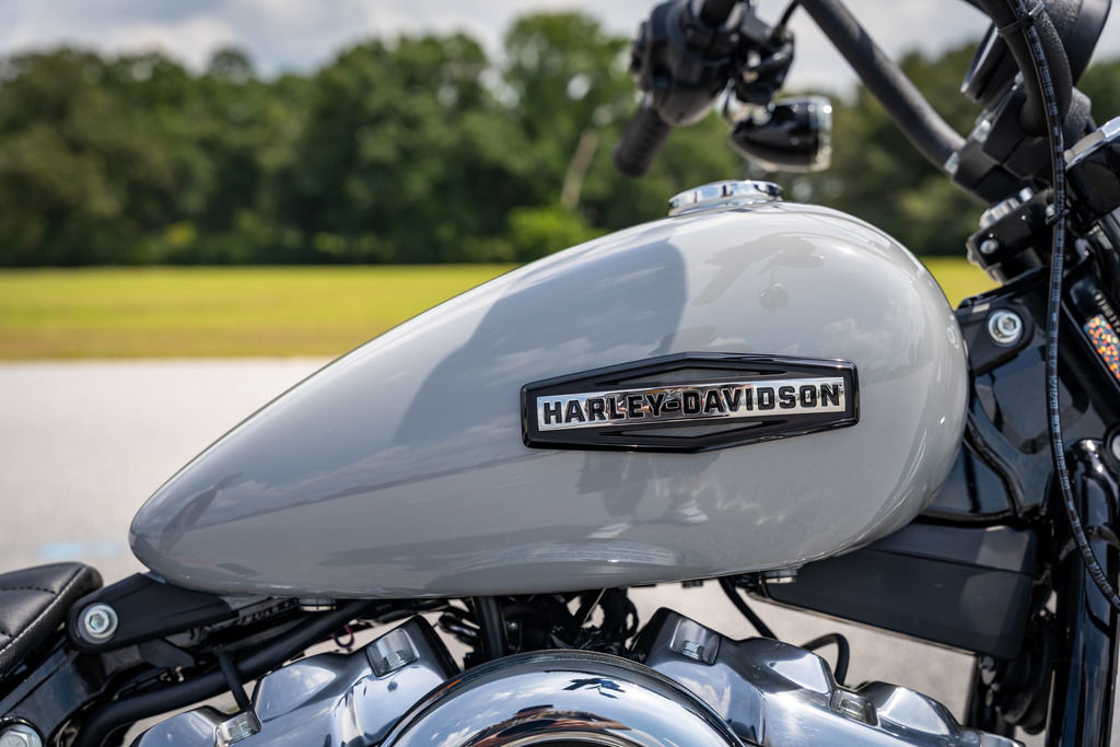 Street Bob®