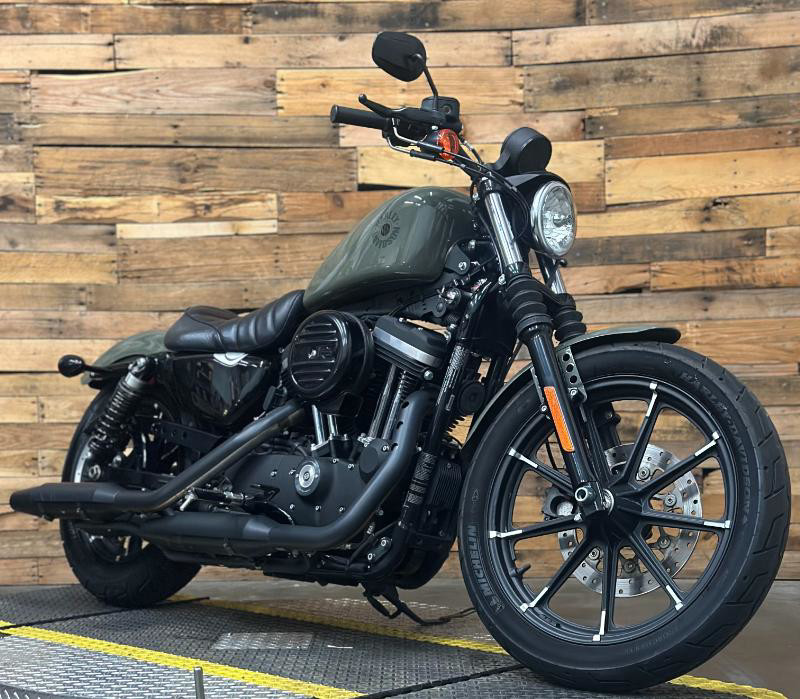 Iron 883®