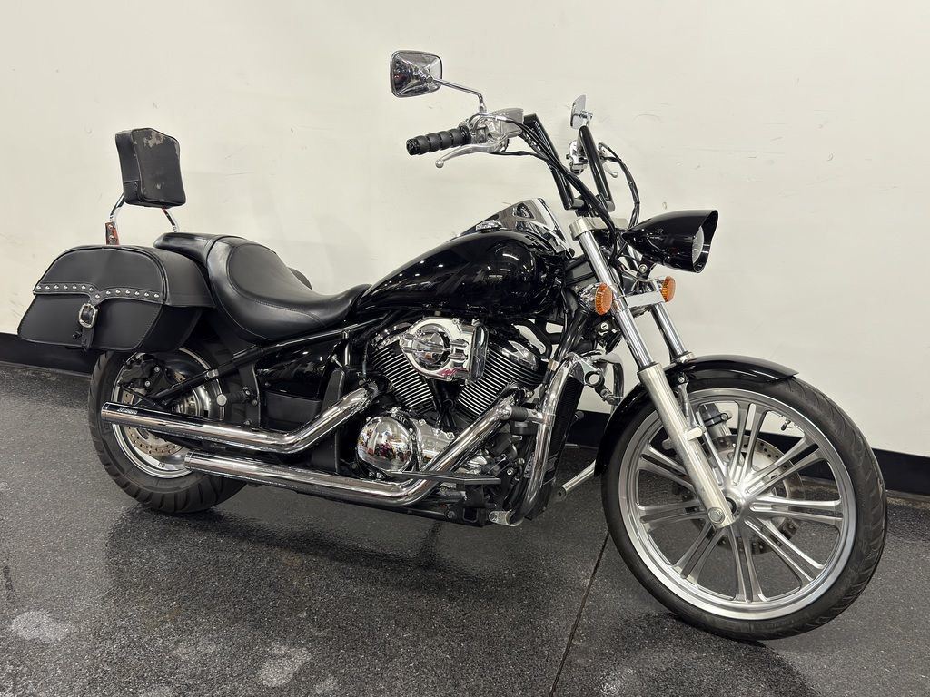 Vulcan 900 Custom