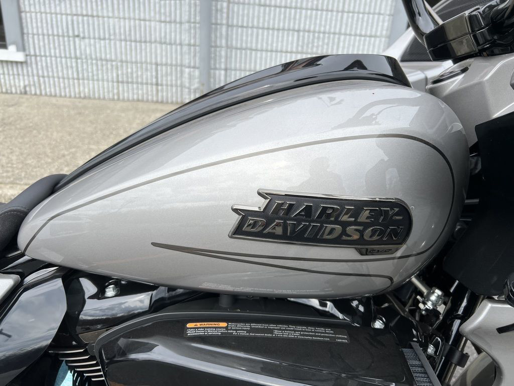 CVO® Road Glide®