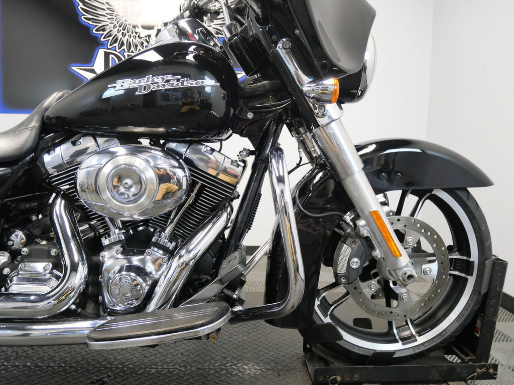 Street Glide®