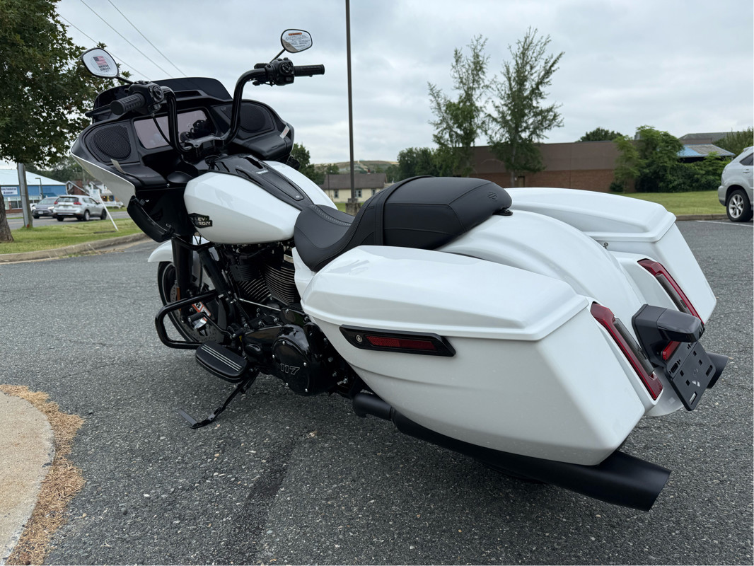 Road Glide®