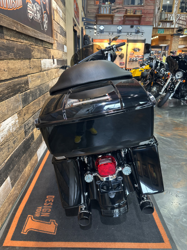 Street Glide®