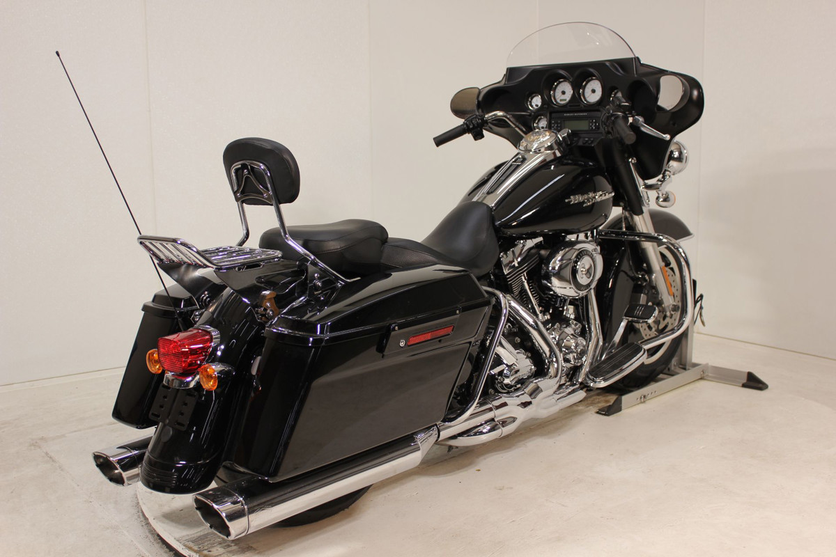 Street Glide®