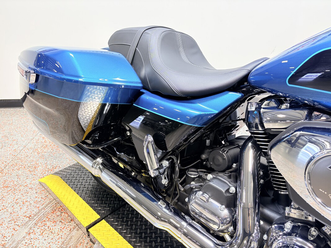 Road Glide®