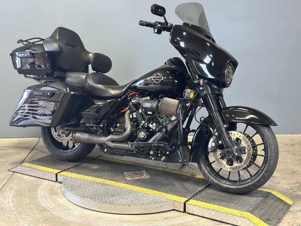 Street Glide® Special