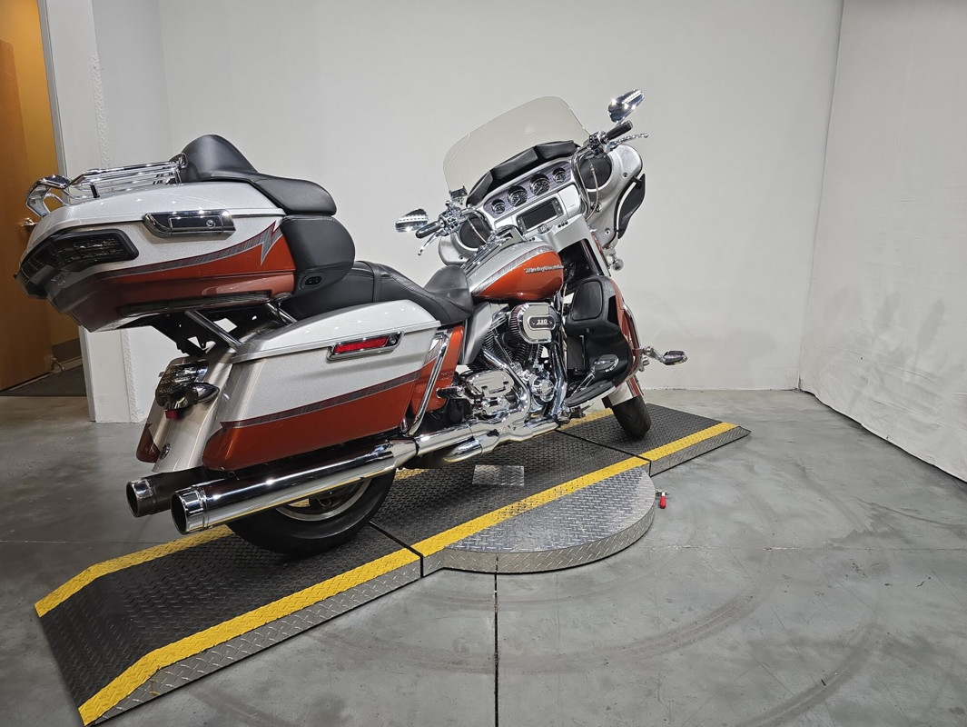 CVO® Electra Glide® Ultra Limited