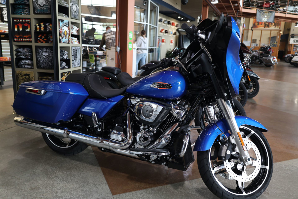 Street Glide®