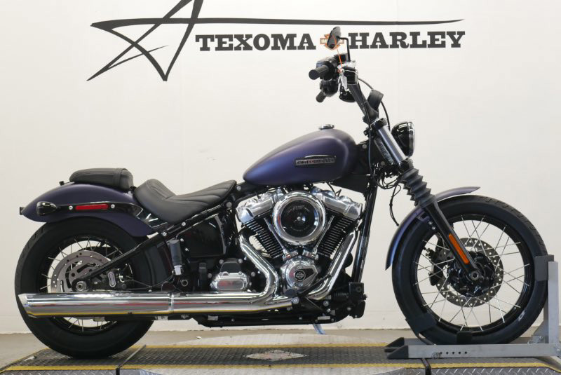 Street Bob®