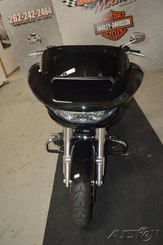 Road Glide®