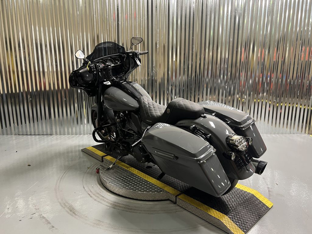 Street Glide® ST