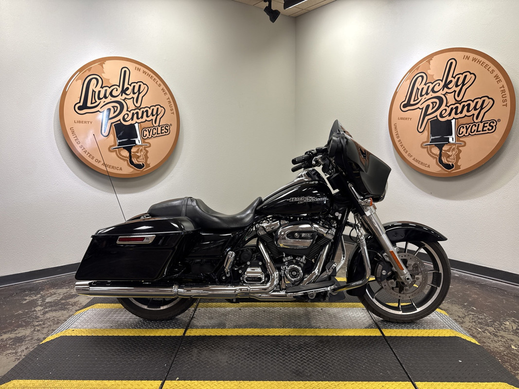 Street Glide®