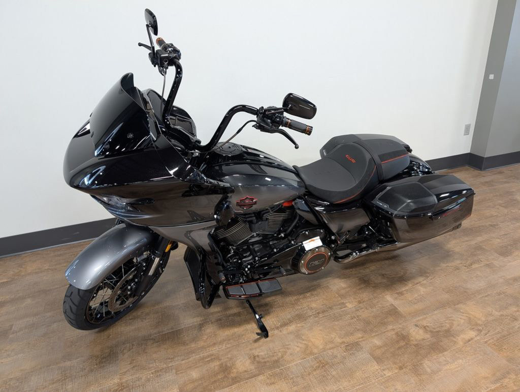 CVO® Road Glide®